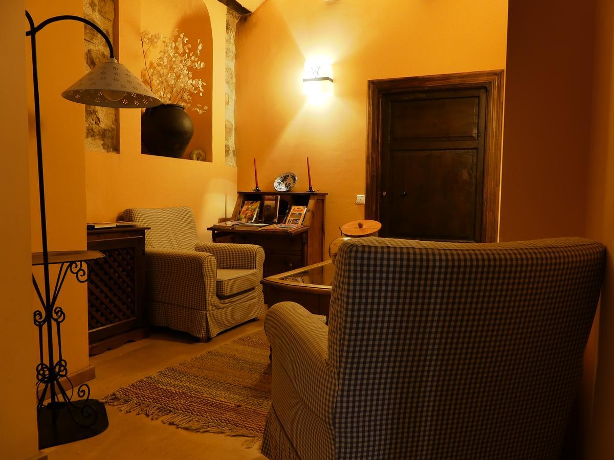 Hotel Posada Del Adarve Albarracin Exterior photo