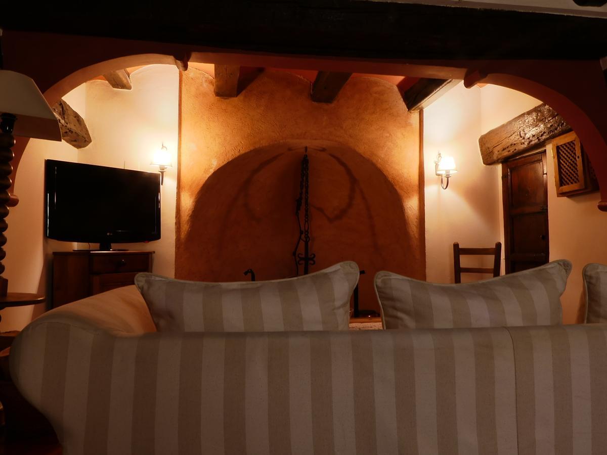 Hotel Posada Del Adarve Albarracin Exterior photo